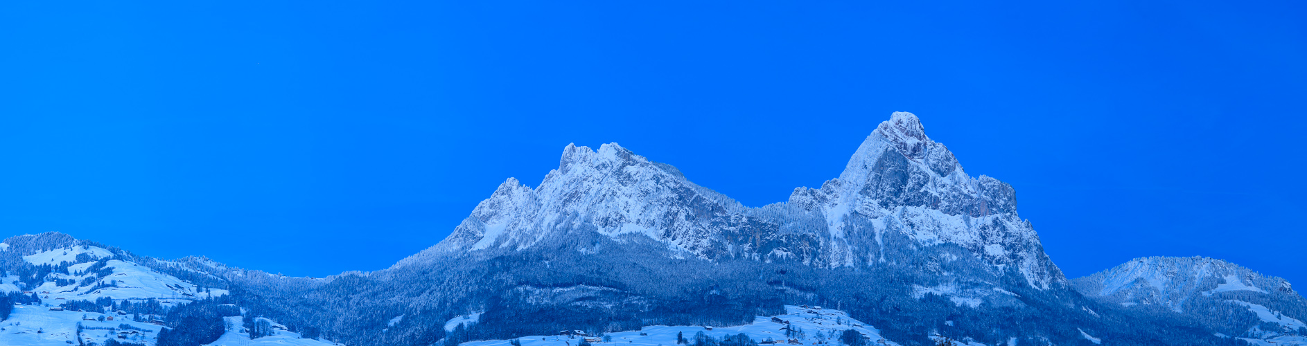 Mythen im Winter Pano #41044