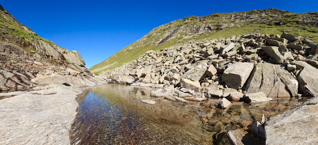 Bach im Val Cadlimo Pano #30004