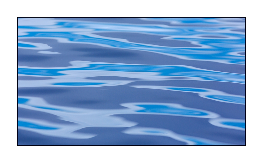 Wasserflaeche Reflektion #334484
