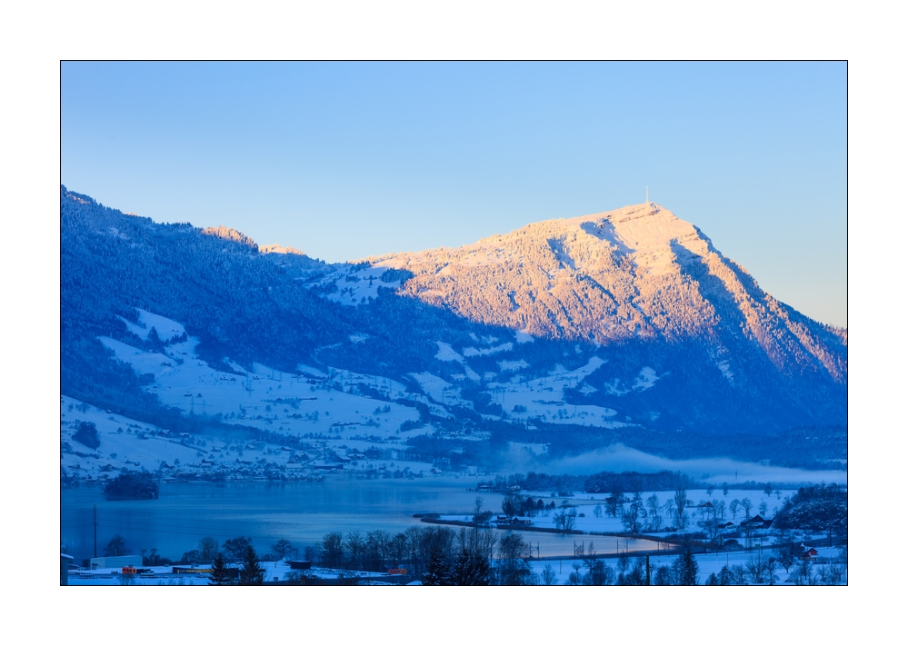 Winter am  Lauerzersee mit Rigi #40975