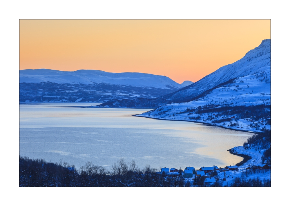 Fjordlandschaft im Winter #36853